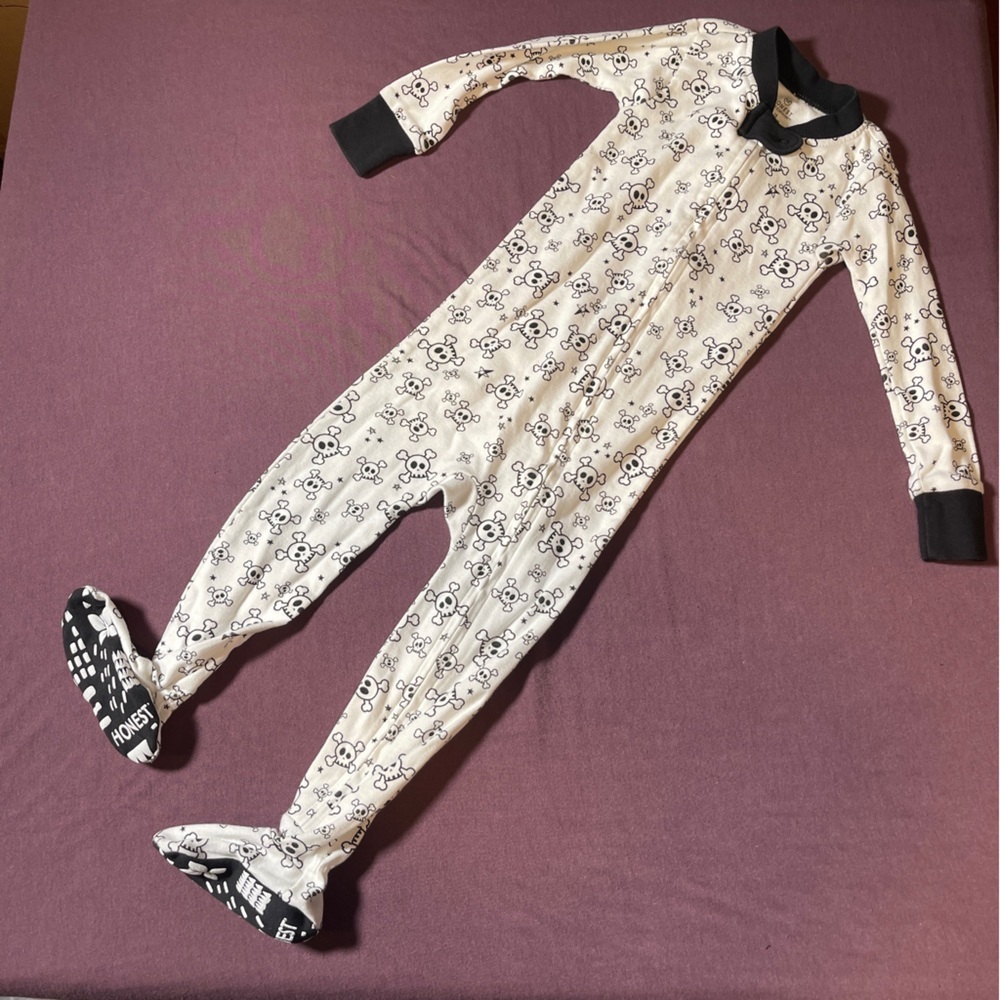 Honest Baby Zipper Footed Pajamas Skulls - Size 18 Months Organic Cotton - Picture 1 of 5